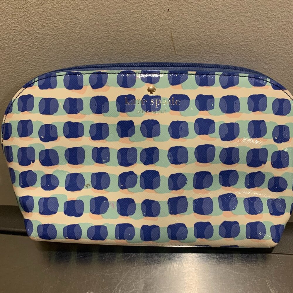 Kate Spade~ Make-Up Bag - Picture 14 of 15